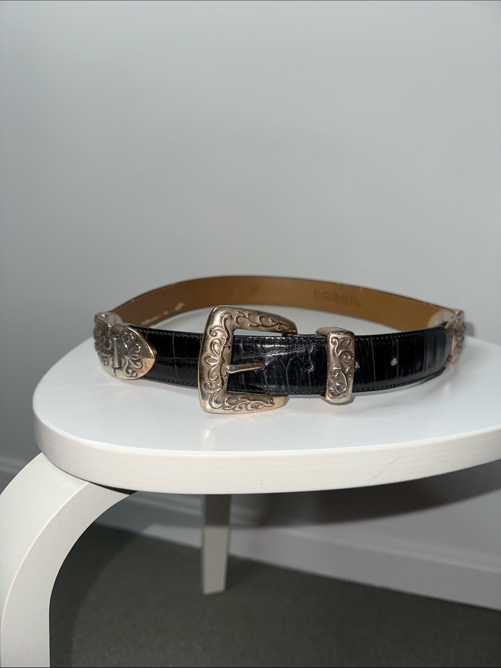 Vintage Fossil Black Croc-Texture Belt with Engraved Silver Western Buckle